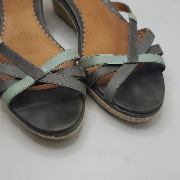 Clarks | Artisan Aquagray Leather Wedge Sandal - Picture 2 of 7
